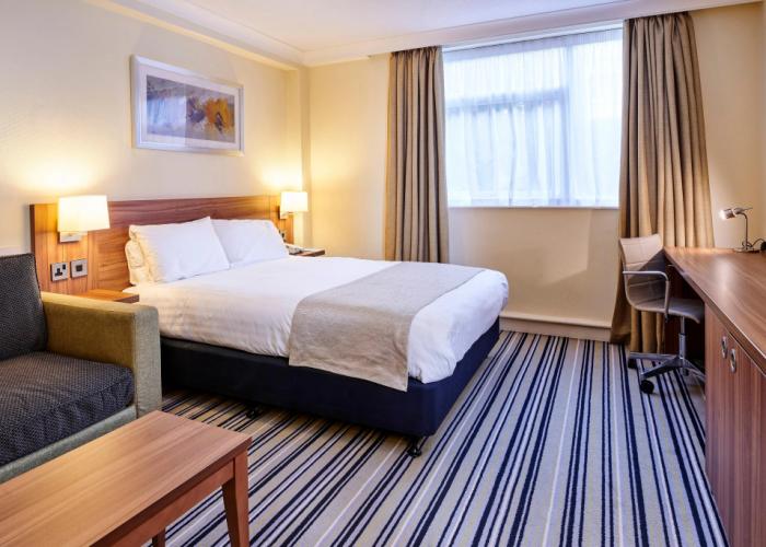 Holiday Inn Swindon by IHG