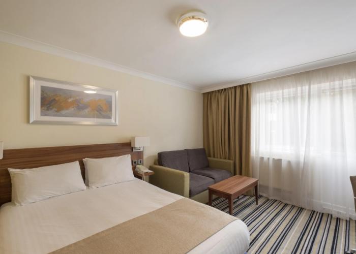 Holiday Inn Swindon by IHG