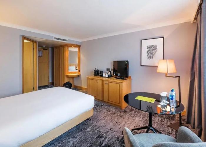 DoubleTree by Hilton Swindon