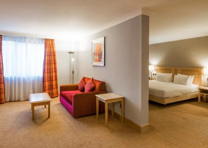 DoubleTree by Hilton Swindon