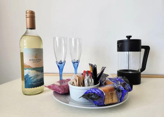 Bay View - 1 Bed Suite - Ocean Breeze