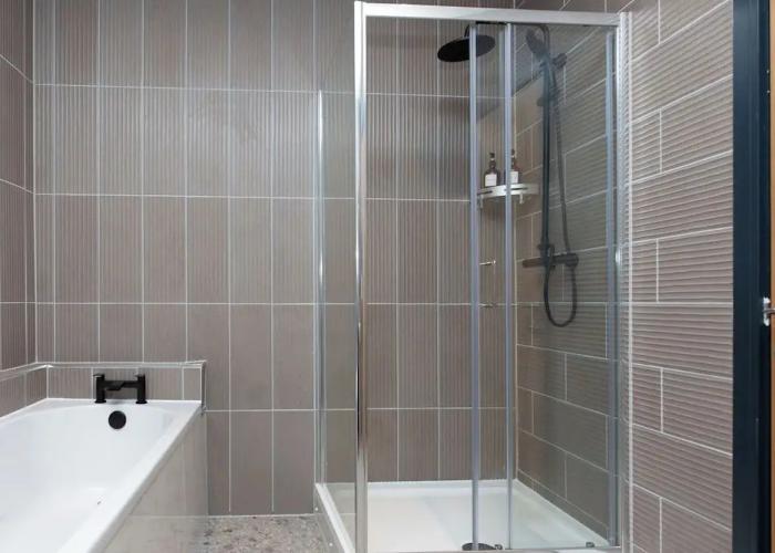 Kings Building- 2 Bed & Bathroom Flats