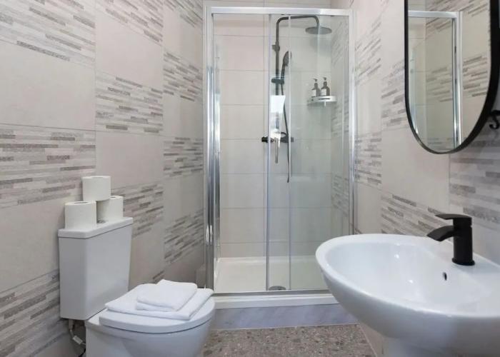 Kings Building- 2 Bed & Bathroom Flats