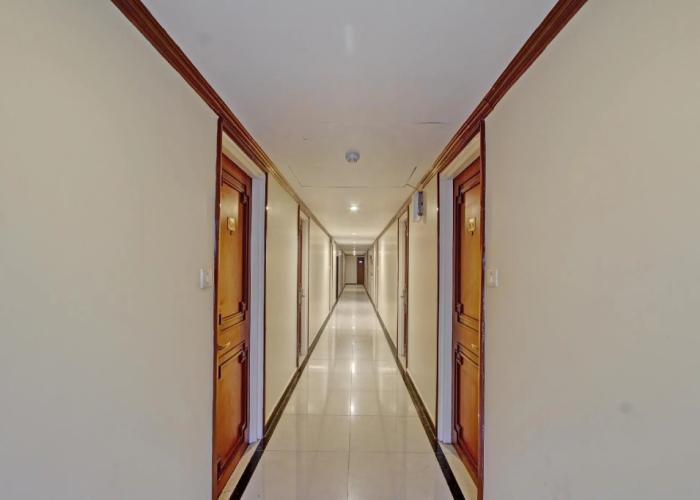 Capital O 8169 Hotel Salem Castle