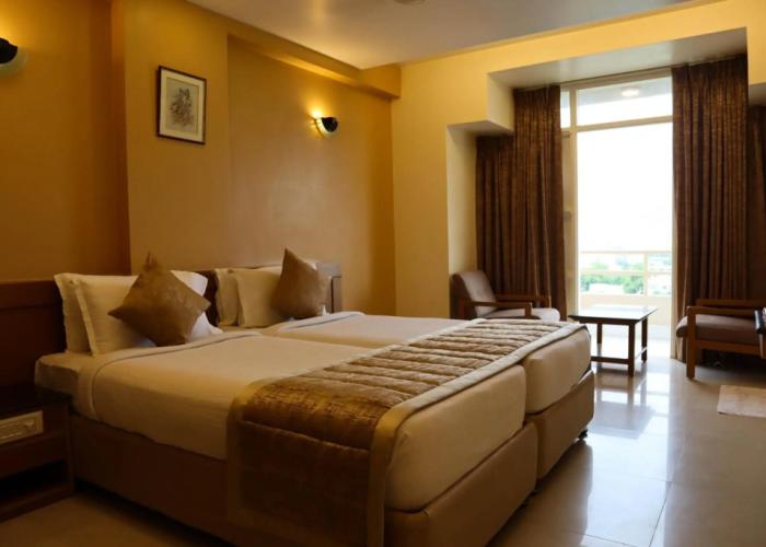 Capital O 8169 Hotel Salem Castle