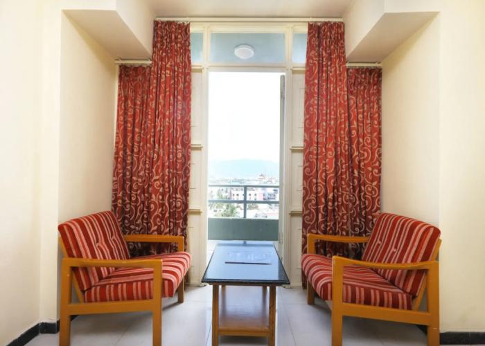 Capital O 8169 Hotel Salem Castle