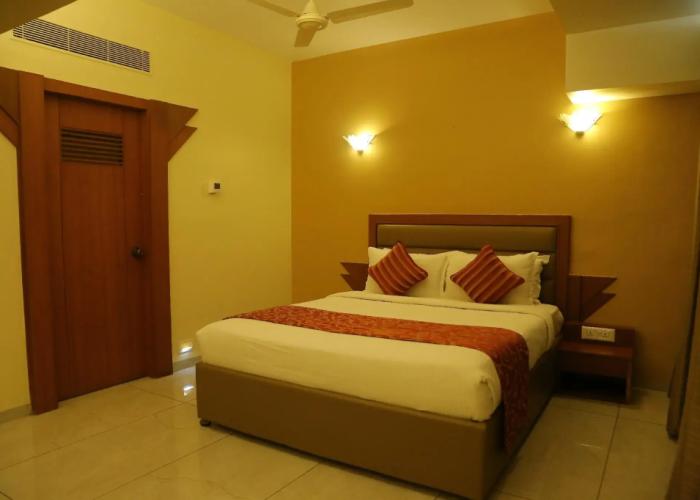 Capital O 8169 Hotel Salem Castle