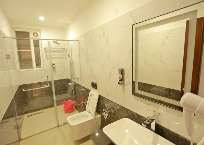 Grand Signature Hotel & Spa