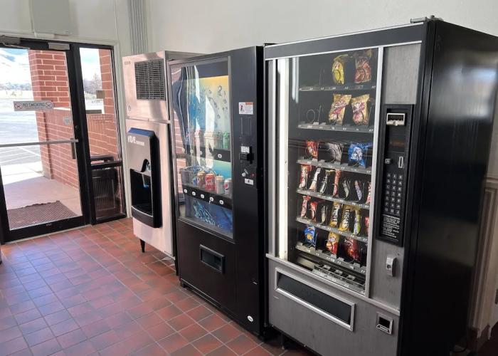 Days Inn by Wyndham Lake Point