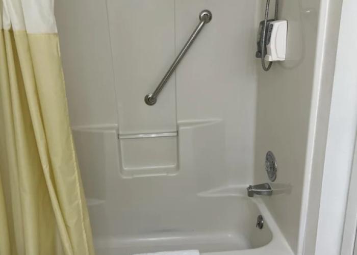 Days Inn by Wyndham Lake Point