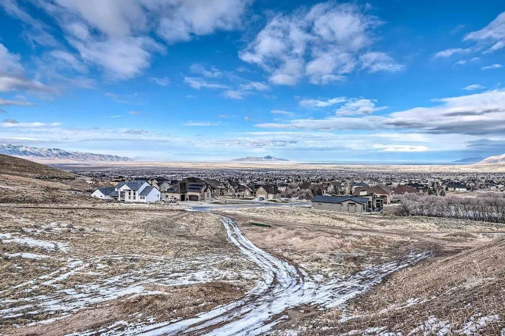 фото Newly Built Tooele Suite w/ Stunning Views!