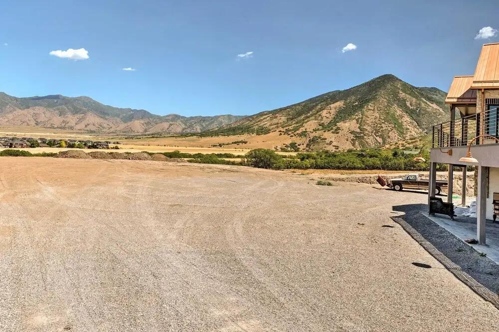 фото Newly Built Tooele Suite w/ Stunning Views!