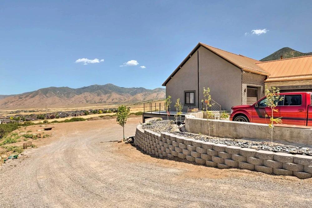 фото Newly Built Tooele Suite w/ Stunning Views!