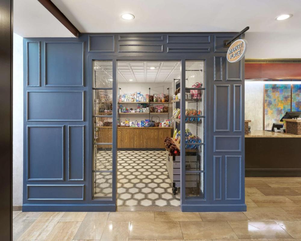 Hyatt Regency Buffalo / Hotel and Conference Center