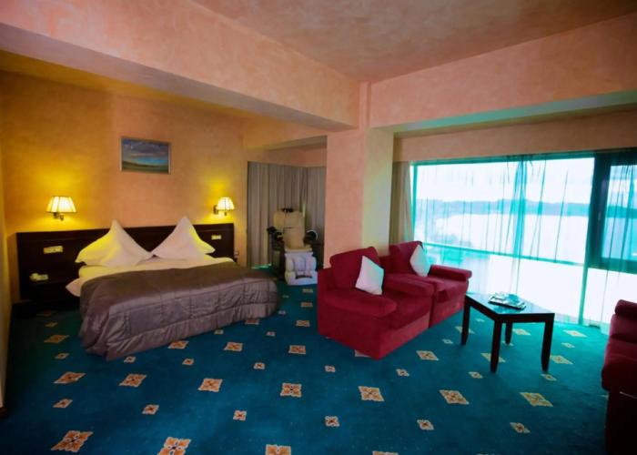 Hotel Delta 4