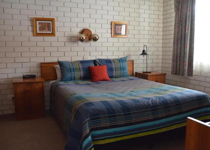 Kingswood Motel