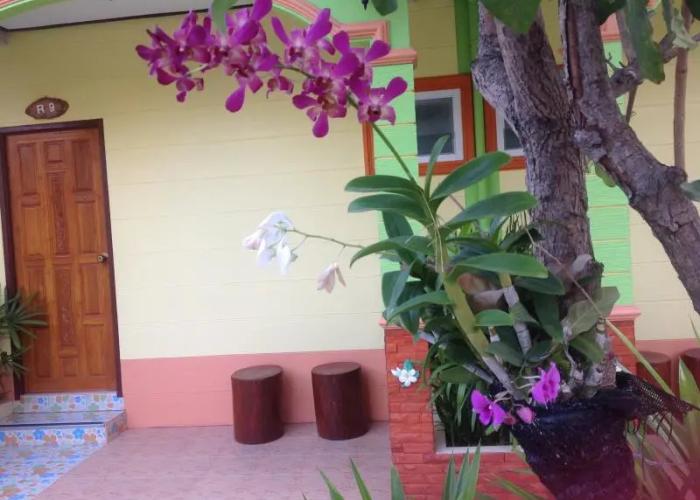 Romruen Resort
