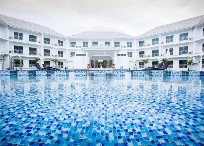 White House Hotel