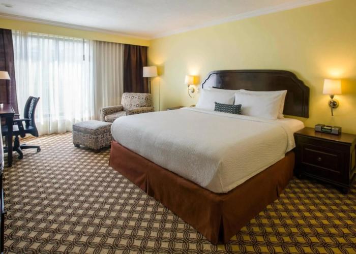 Courtyard by Marriott Toluca Airport