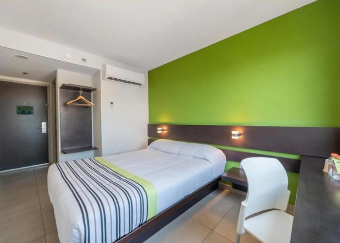 City Express Junior by Marriott Toluca Zona Industrial