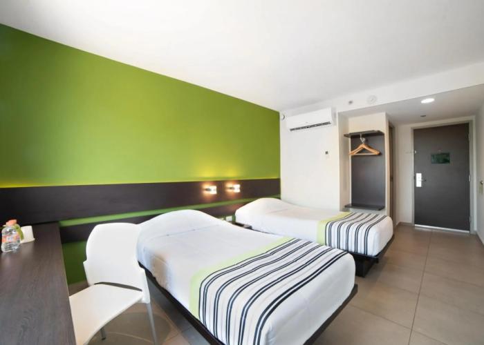 City Express Junior by Marriott Toluca Zona Industrial