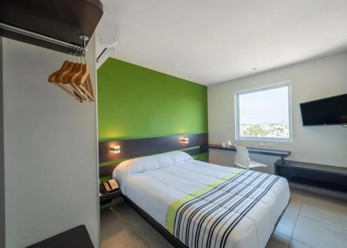City Express Junior by Marriott Toluca Zona Industrial