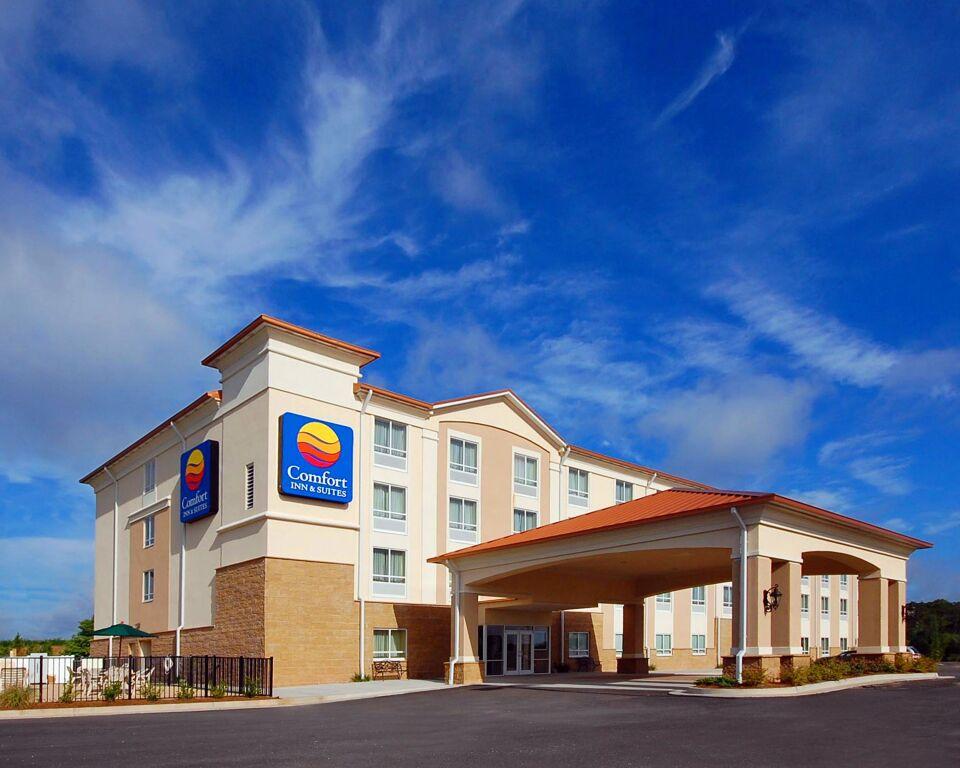 Comfort Inn & Suites