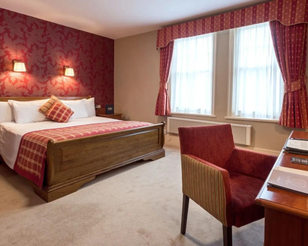 Metropole Hotel and Spa