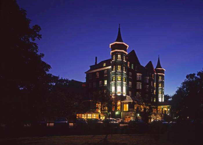 Metropole Hotel and Spa