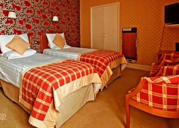 Metropole Hotel and Spa