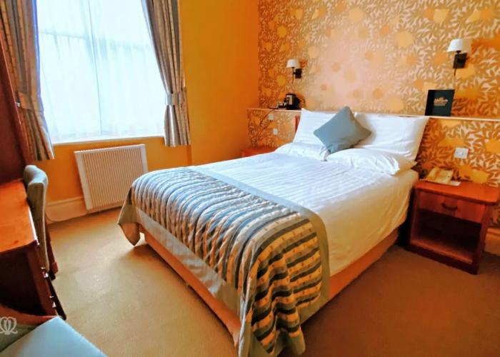 Metropole Hotel and Spa