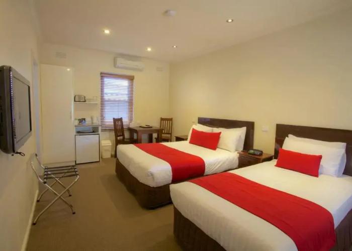 Amaroo Motel