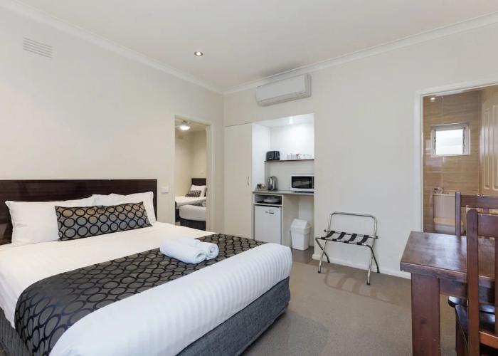 Amaroo Motel