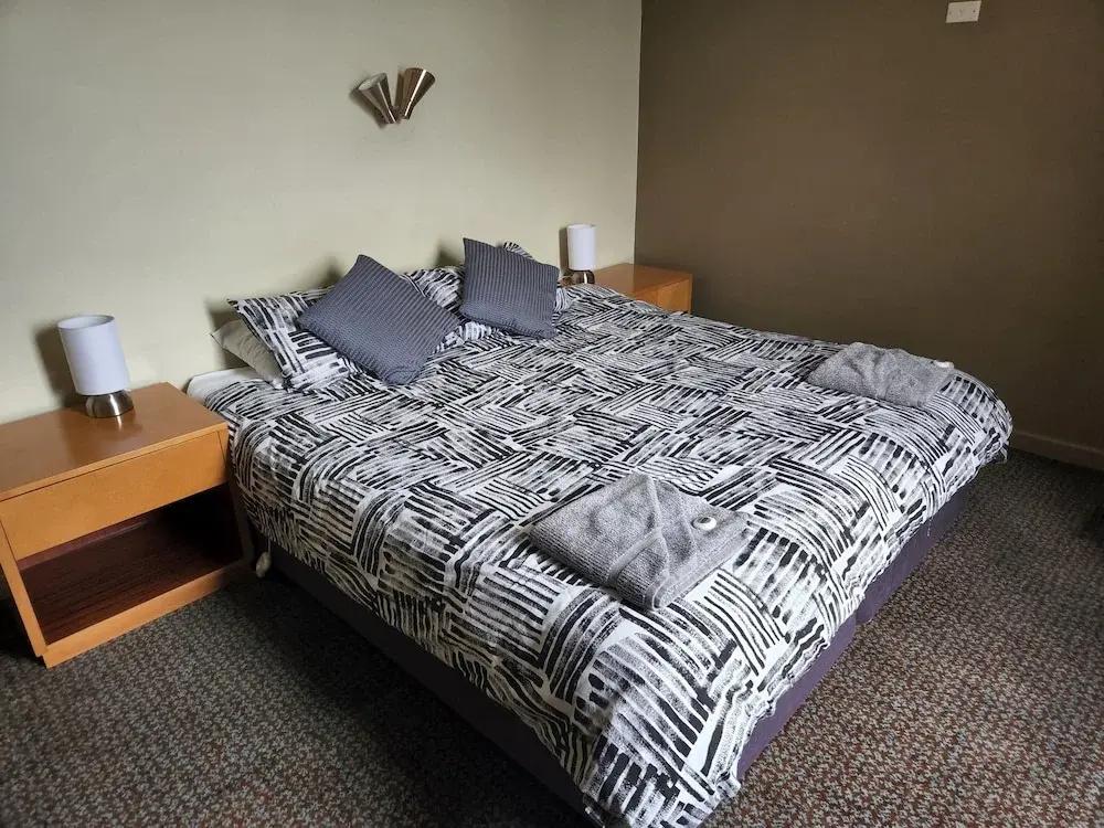 фото Woolpack Hotel Tumut