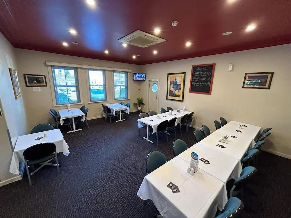 фото Woolpack Hotel Tumut