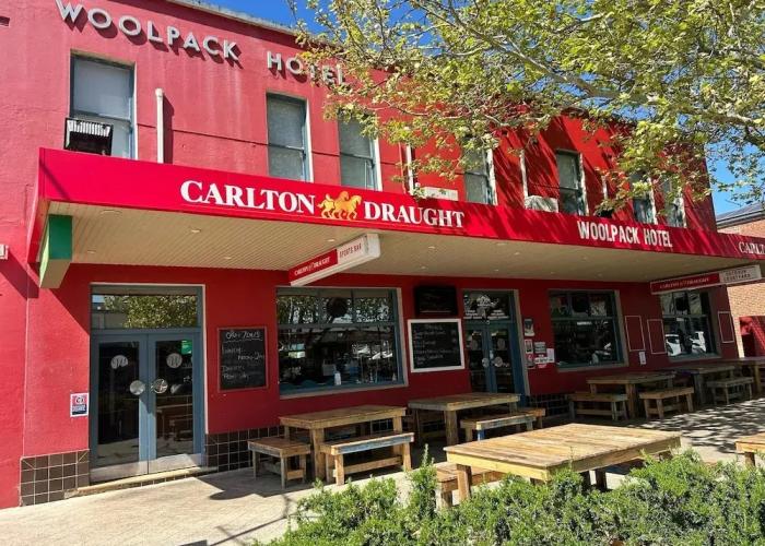 Woolpack Hotel Tumut