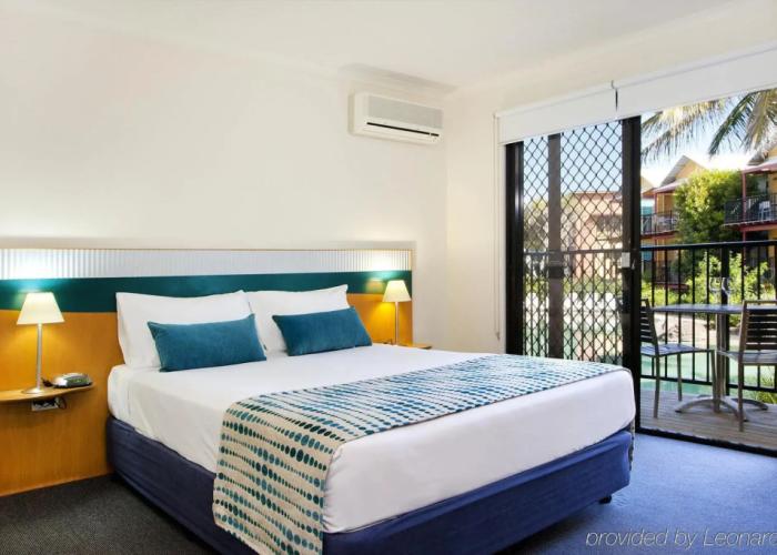 Noosa Lakes Resort