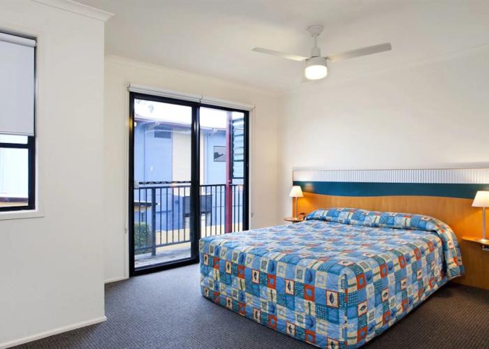 Noosa Lakes Resort