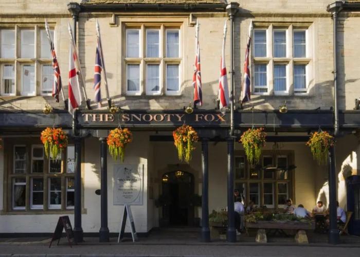 The Snooty Fox