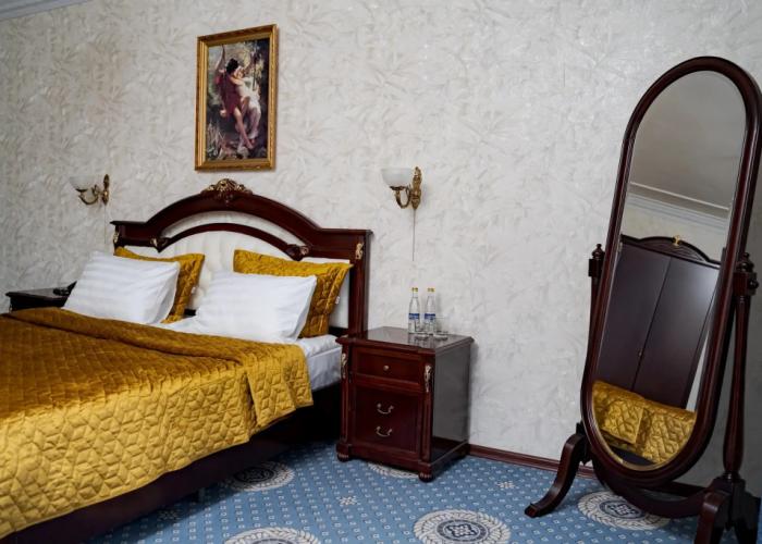 Imperator Hotel