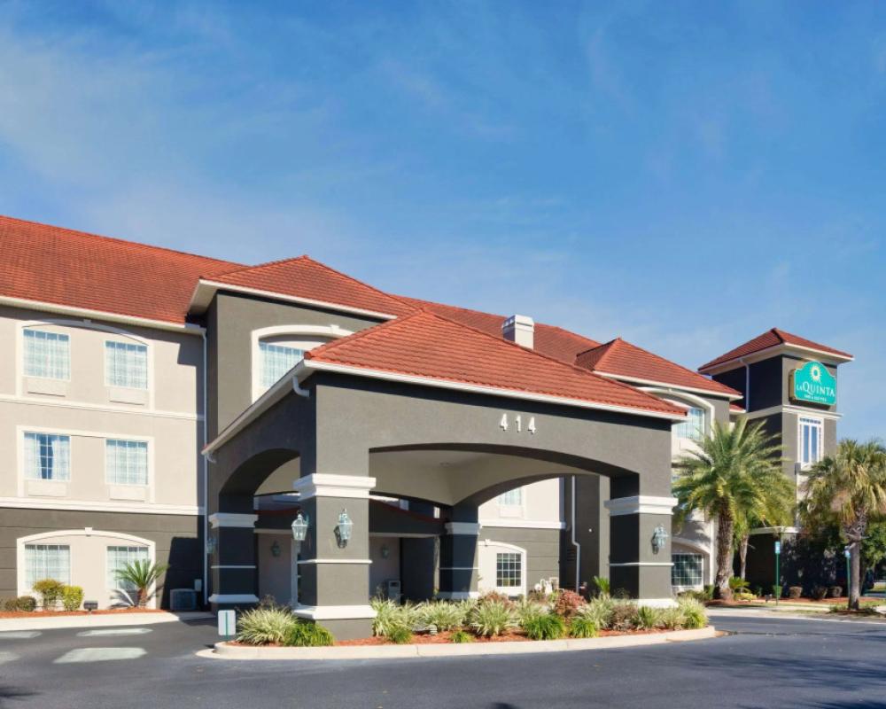 La Quinta Inn & Suites by Wyndham Savannah Airport - Pooler