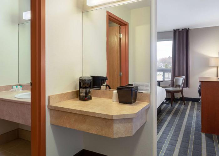 Super 8 by Wyndham Trois-Rivieres