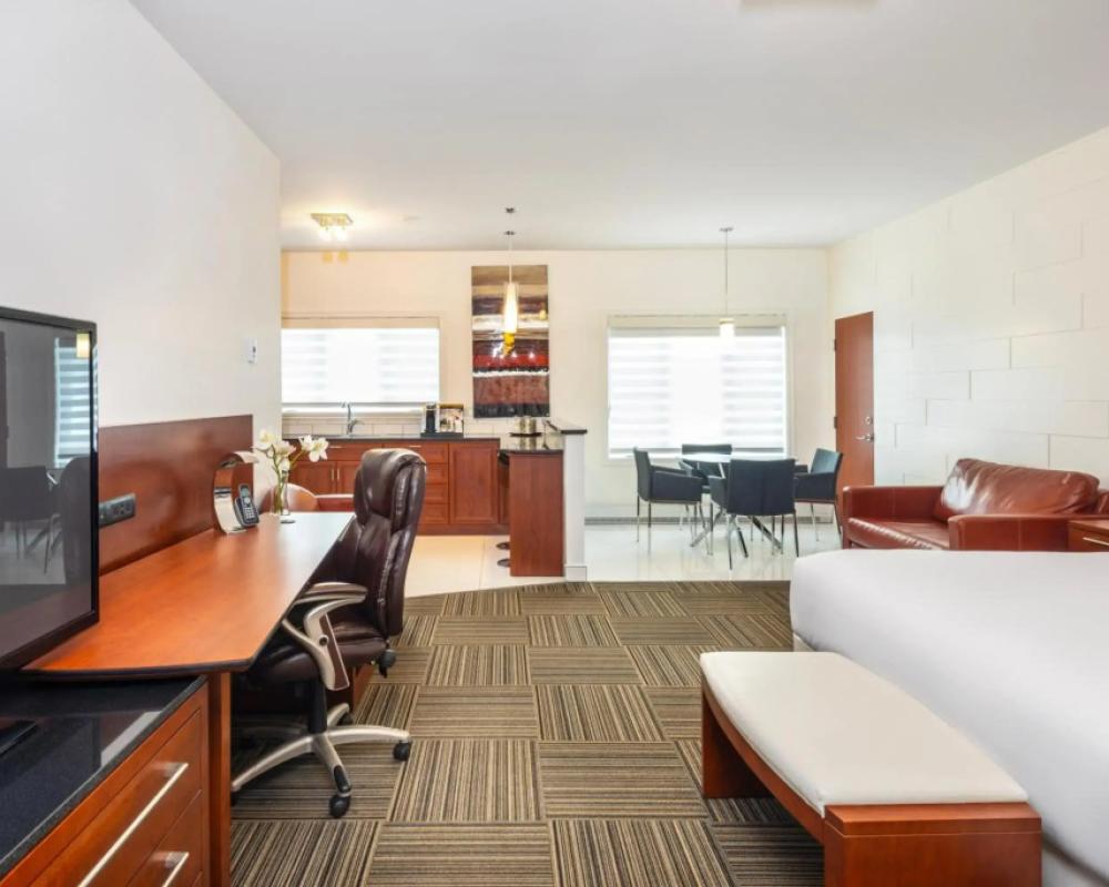 фото Les Suites de Laviolette Ascend Hotel Collection