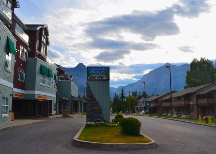Sunset Resorts Canmore and Spa