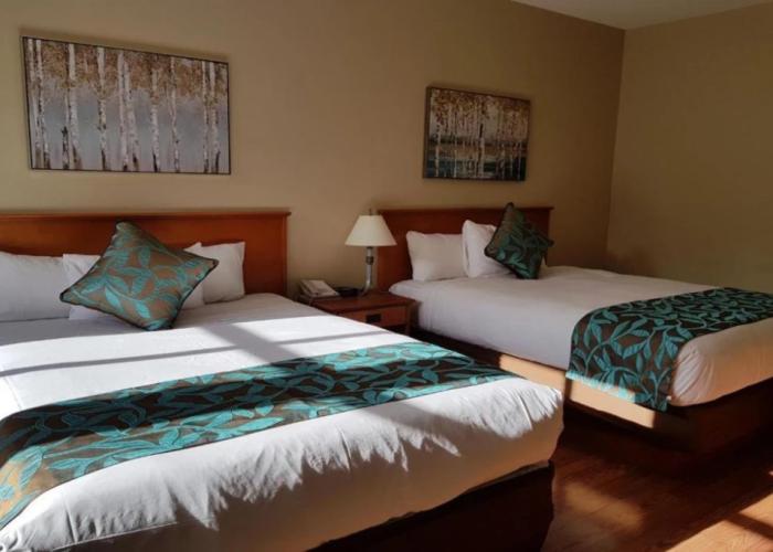 Sunset Mountain Inn and Spa