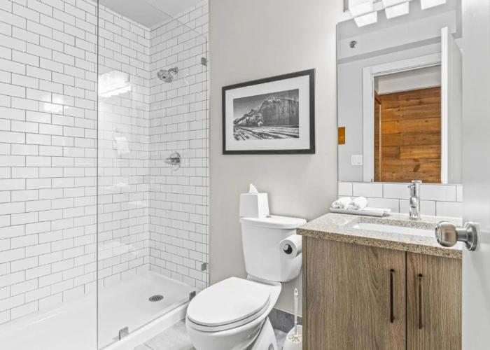 Basecamp Lodge Canmore