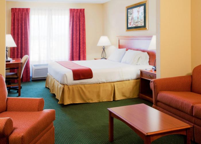 Holiday Inn Express Hotel & Suites Brooksville West by IHG