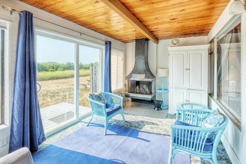 Sandy Days Condo in Ocean Shores