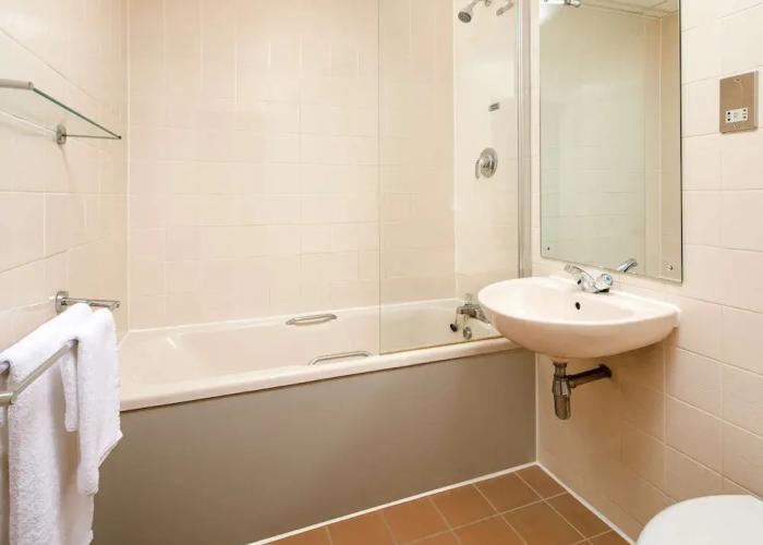 Mercure Hull Grange Park Hotel