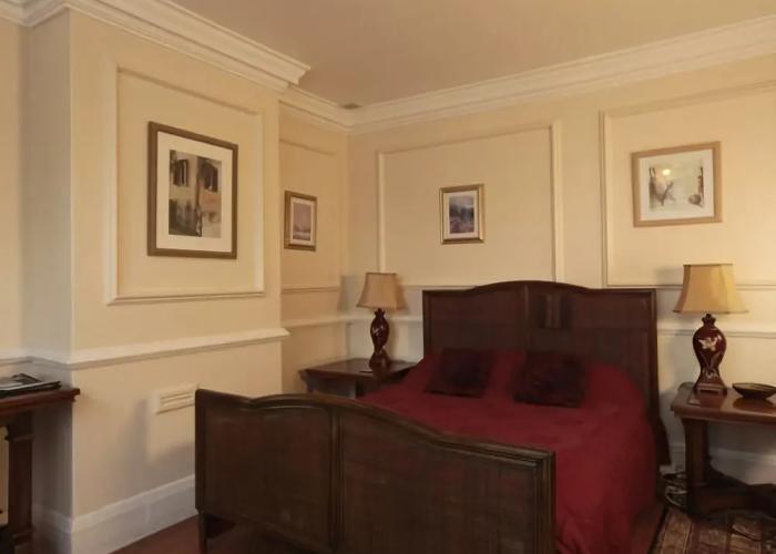 Acorn Guest House